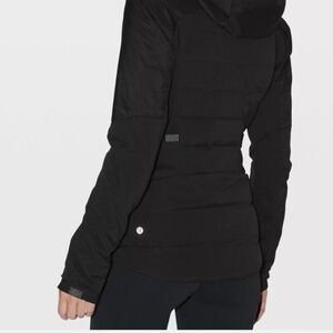 Black Lululemon running jacket